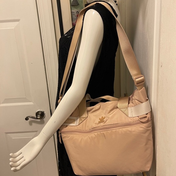 adidas Originals Puffer Shopper Tote bag in great condition.Peach color - Picture 13 of 16